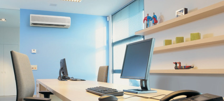 Топ-5 мощных кондиционеров для просторной гостиной или офиса (от 30 кв.м.).